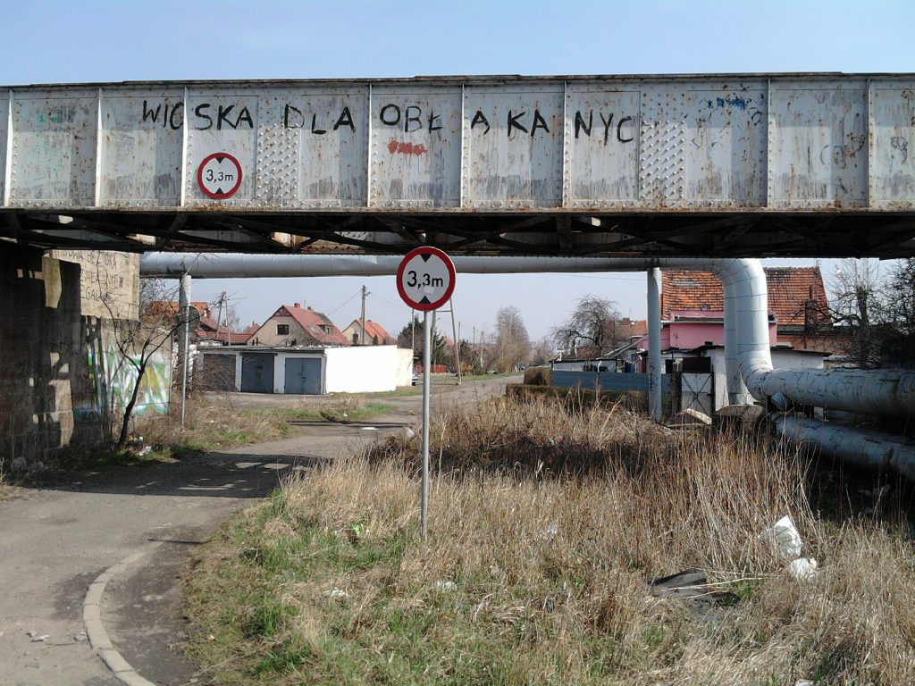 Grzegorz Tomicki Legnica. Poemat z tomu Pocztówki Legnickie